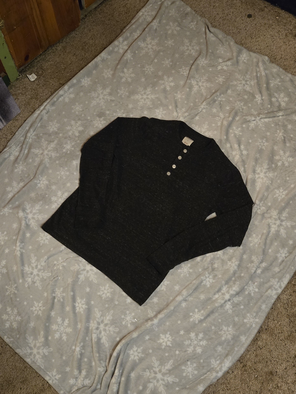 Merona Black Crewneck Henley Sweater